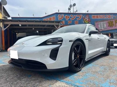 2022 Porsche TAYCAN 照片 2