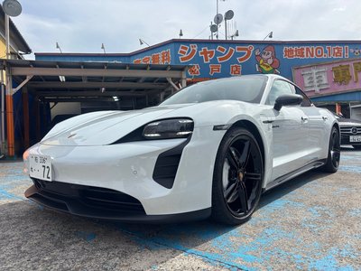 2022 Porsche TAYCAN 照片 1