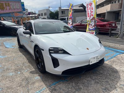 2022 Porsche TAYCAN 照片 3