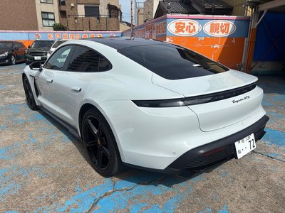2022 Porsche TAYCAN 照片 6