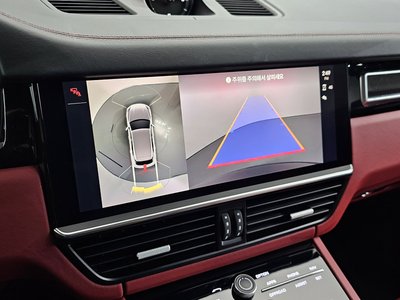 2022 Porsche CAYENNE — миниатюра 14
