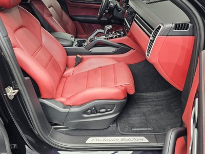 2022 Porsche CAYENNE — миниатюра 11