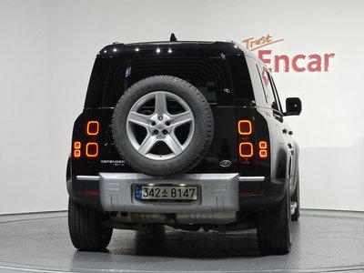 LAND ROVER DEFENDER - 3
