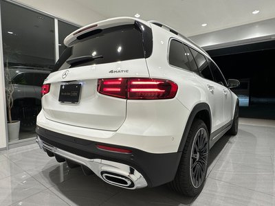 2025 Mercedes-BENZ GLB — миниатюра 11