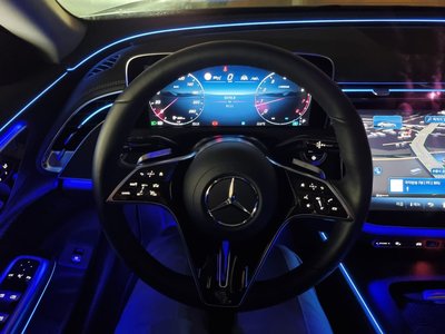 MERCEDES-BENZ E-CLASS - 4