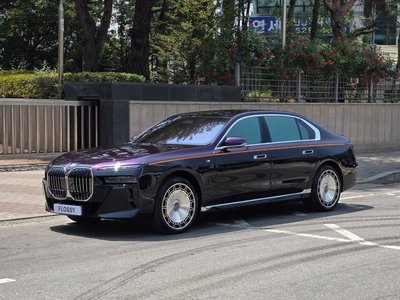 BMW 7 SERIES - 1