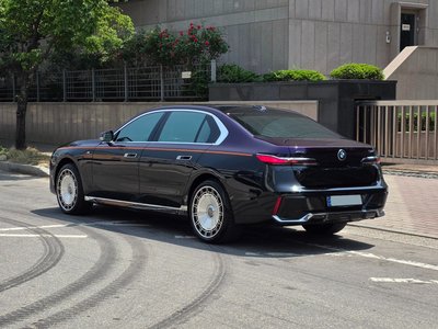 BMW 7 SERIES - 4