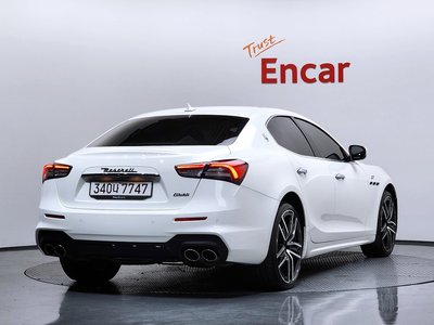 MASERATI GHIBLI - 3