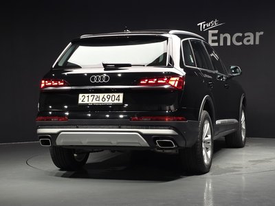 صورة 3 لـ 2024 AUDI Q7