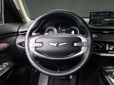 2024 Genesis GV70 — миниатюра 13
