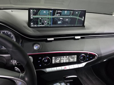 2024 Genesis GV70 — миниатюра 14