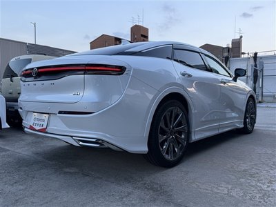 2024 Toyota CROWN CROSSOVER photo 2