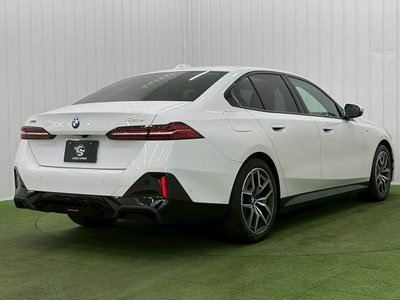2024 BMW 5 SERIES — миниатюра 16