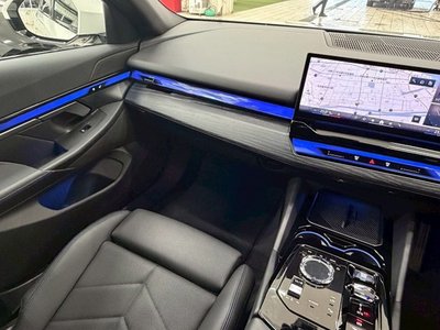 2024 BMW 5 SERIES — миниатюра 38