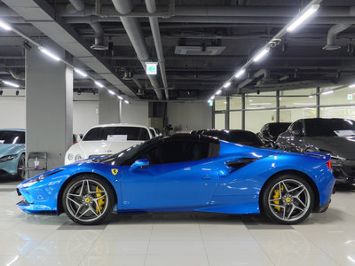 FERRARI F8 SPIDER - 2