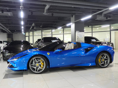 FERRARI F8 SPIDER - 5