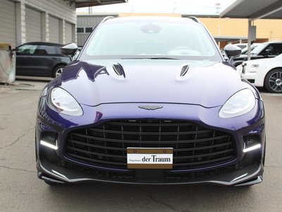 ASTON MARTIN DBX - 3