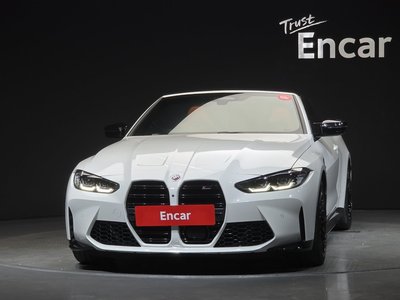 2022 BMW M4 photo 2