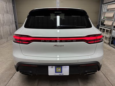 PORSCHE MACAN - 8