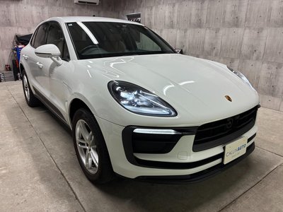 PORSCHE MACAN - 4