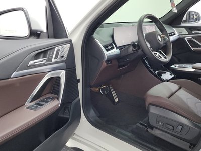 2025 BMW X1 — миниатюра 13