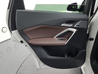 2025 BMW X1 — миниатюра 15