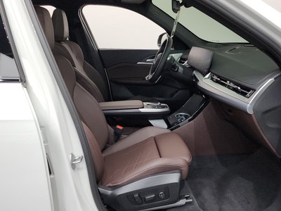 2025 BMW X1 — миниатюра 16