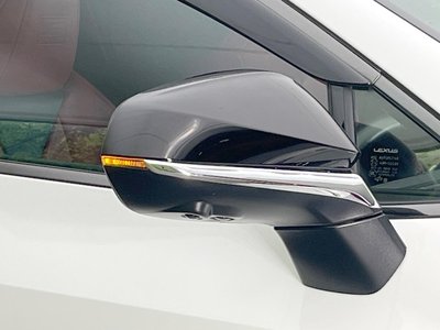 2023 Lexus NX — миниатюра 32