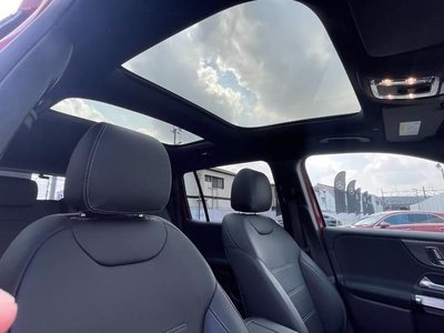 2025 Mercedes-BENZ EQB 照片 5