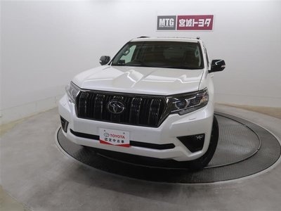 TOYOTA LAND CRUISER PRADO - 1