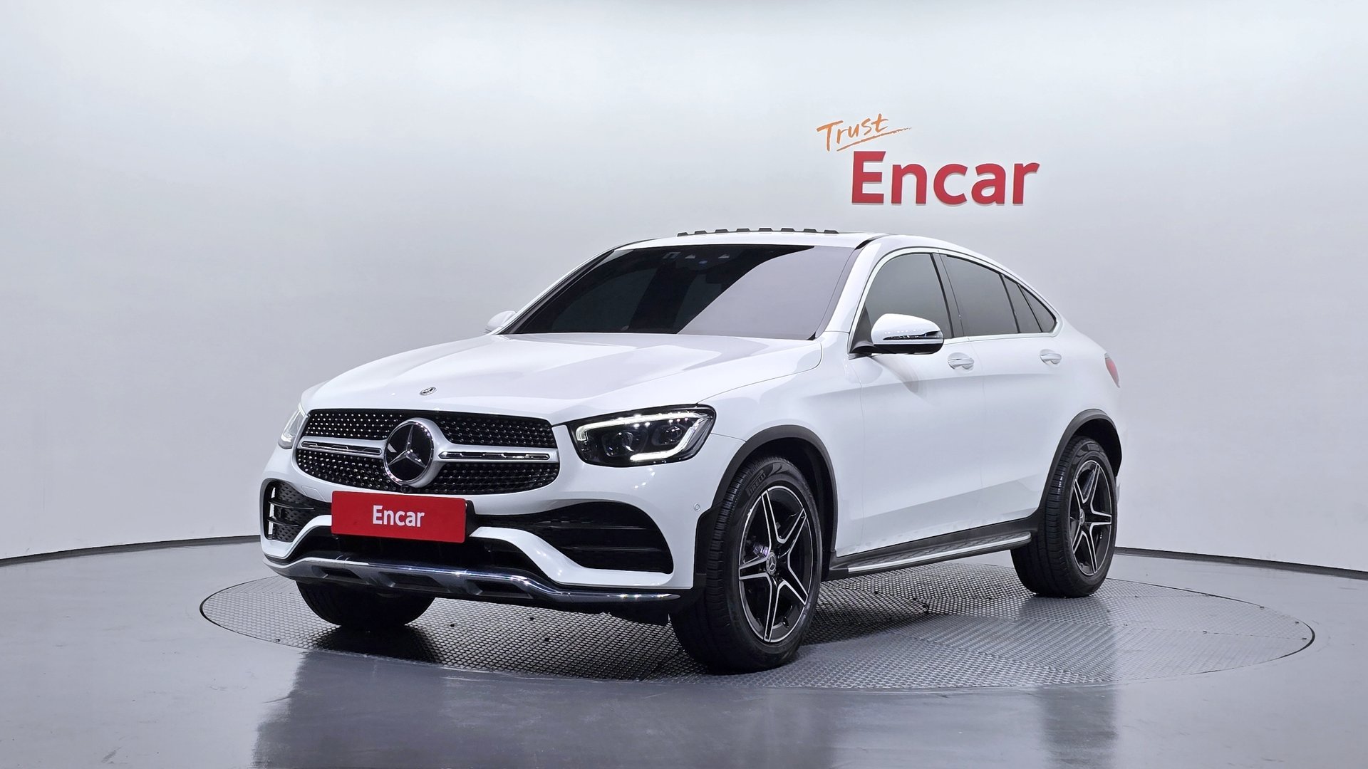 MERCEDES-BENZ GLC - View 1