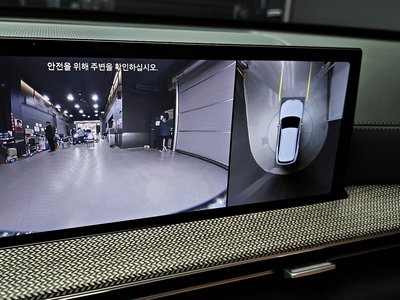 2023 Genesis GV80 — миниатюра 14