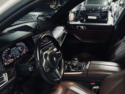 صورة 10 لـ 2019 BMW X5