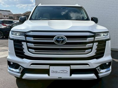 TOYOTA LAND CRUISER 300 - 9