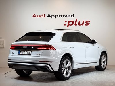 AUDI Q8 - 5