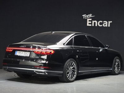 صورة 4 لـ 2021 AUDI A8