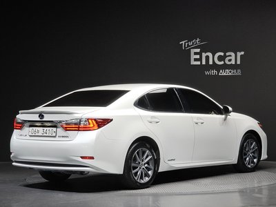 LEXUS ES - 3