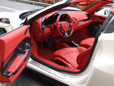 FERRARI 488 SPIDER - 10