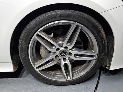 MERCEDES-BENZ E-CLASS - 6