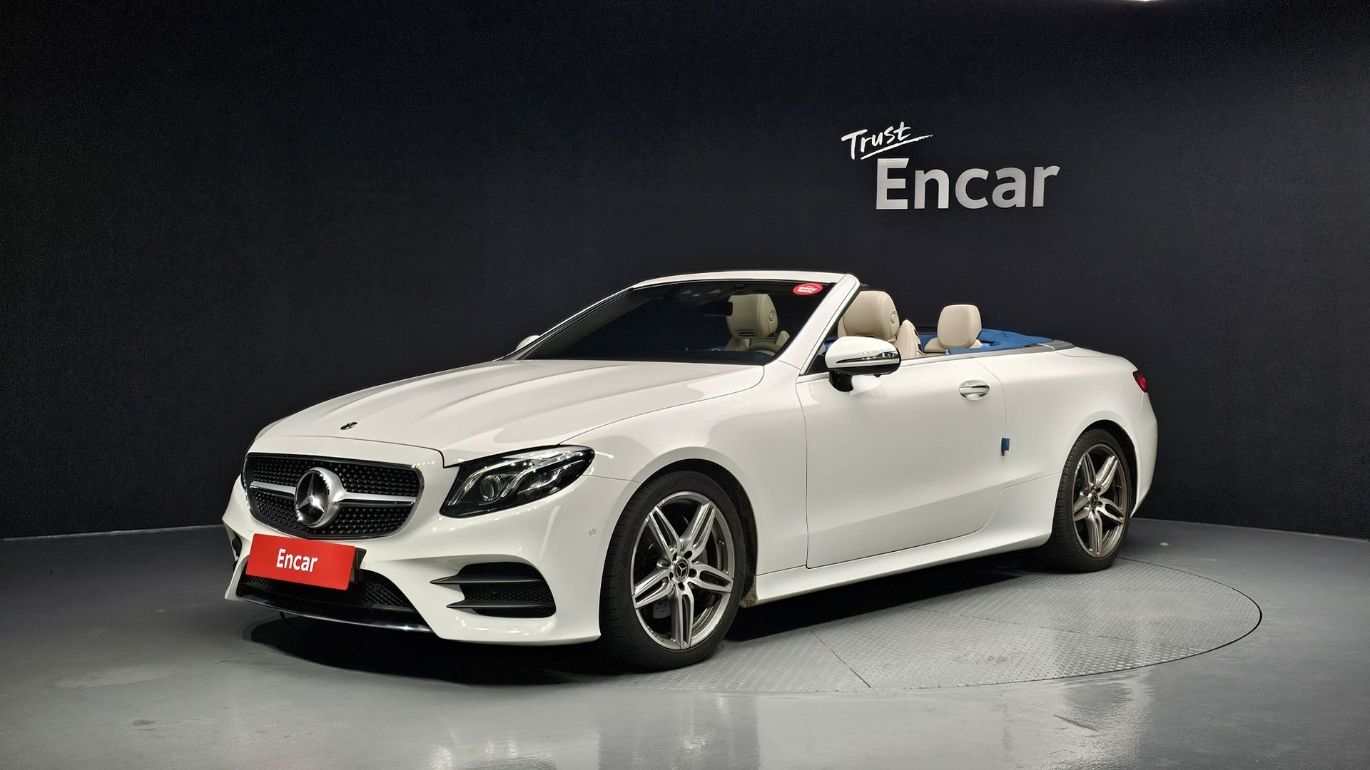 MERCEDES-BENZ E-CLASS - View 1
