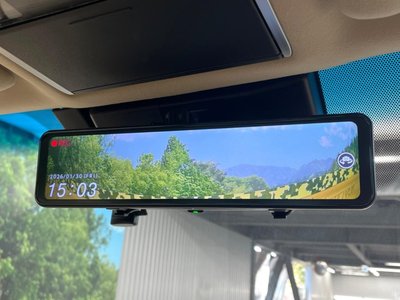 TOYOTA LAND CRUISER 300 - 8