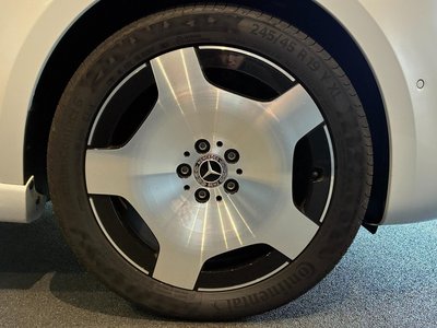 صورة 8 لـ 2025 Mercedes-BENZ V-CLASS
