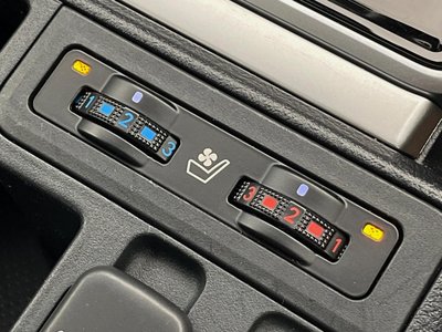 TOYOTA LAND CRUISER PRADO - 7