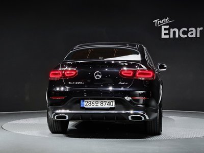 MERCEDES-BENZ GLC - 4