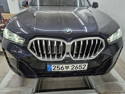 2023 BMW X6 — фото 1