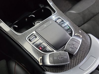 MERCEDES-BENZ GLC - 9