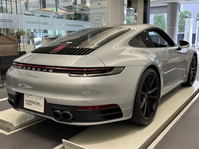 PORSCHE 911 - 4