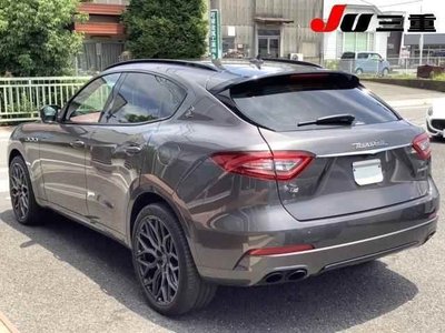 2020 Maserati MASERATI LEVANTE photo 2