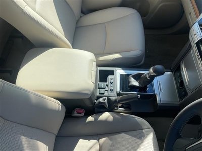 TOYOTA LAND CRUISER PRADO - 10