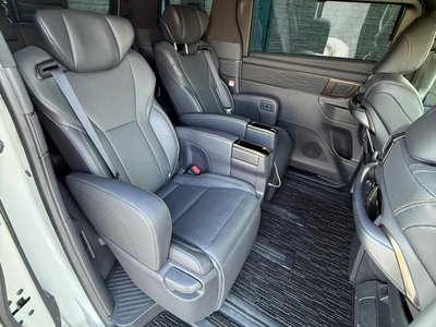 TOYOTA ALPHARD - 2
